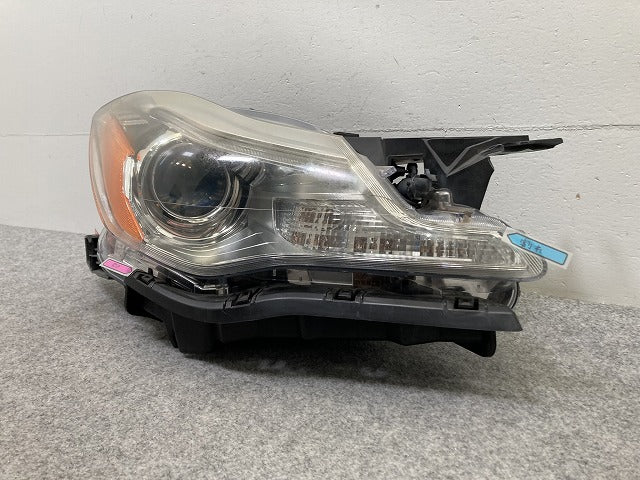 クワトロポルテ MQP 純正 右 ヘッドライト/ランプ AFS付 バラストキセノン HID VALEO 670001625 マセラティ(146783)