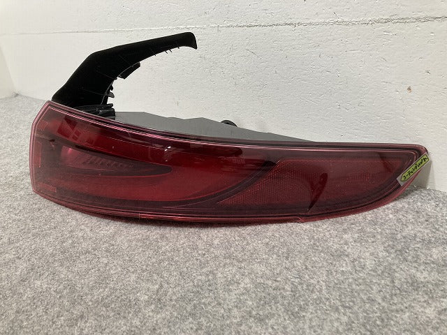 ジュリア 952 純正 右 テールランプ/ライト/レンズ LED AL Automotive Lighting 20602079 アルファロメオ(146788)