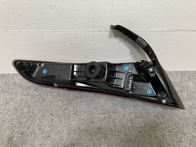 ジュリア 952 純正 右 テールランプ/ライト/レンズ LED AL Automotive Lighting 20602079 アルファロメオ(146788)