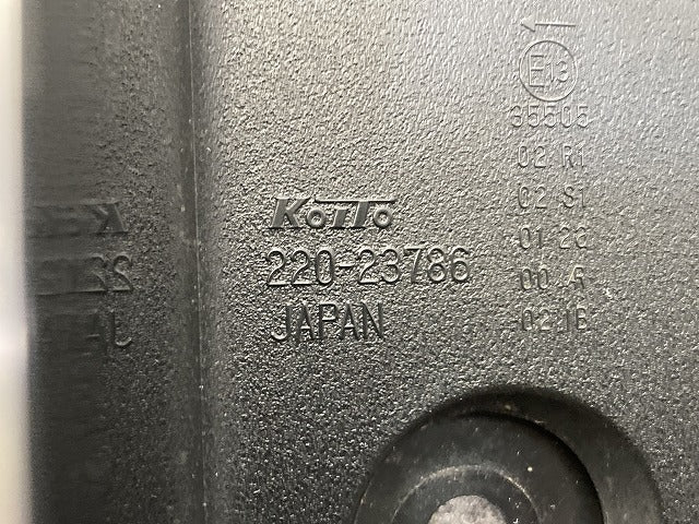 セレナ/ハイウェイスター C27/GFC27/GFNC27 e-POWER/HFC27 純正 後期 左 テールランプ/ライト/レンズ LED 刻印C KOITO 220-23786(146794)