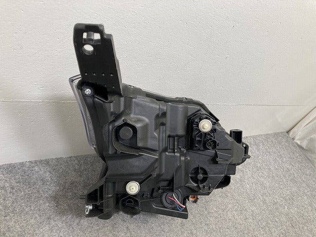 デイズ ハイウェイスター B44W/B45W/B47W/B48W 純正 左 ヘッドライト/ランプ レベライザーLED 刻印B KOITO 100-23776 日産(146796)
