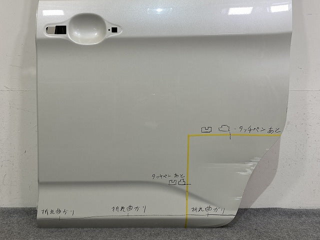 ルーミー/トール/タンク/カスタム M900A/M910A/M900S/M910S 純正 左 スライドドア バイザー付 パールホワイトIII W24 トヨタ(146803)