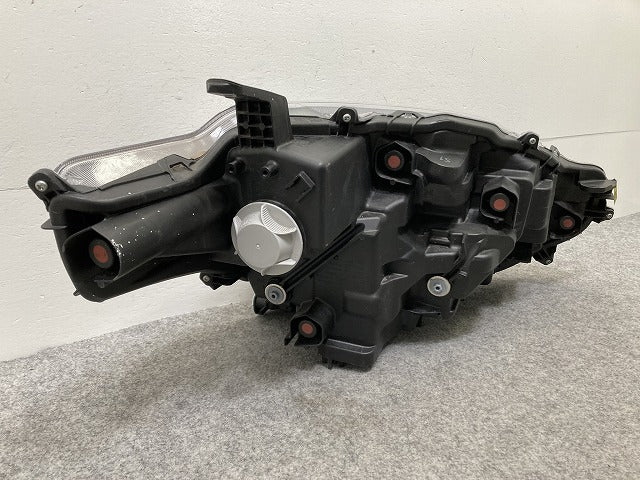 シエンタ MXPC10G ハイブリッド/MXPL10G/MXPL15G 純正 左 ヘッドライト/ランプ LED レベライザー 刻印S1 KOITO 52-340 81145-52P10(146806)