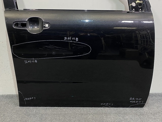 ライズ/ロッキー A200S/A210S/A200A/A210A/A202A 純正 右 フロント ドア ブラックマイカメタリック X07 トヨタ(146807)