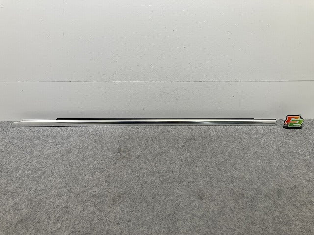 新品!Aクラス W177 純正 左 フロント 水切りモール シーリングレール A177 725 8500 メッキ メルセデスベンツ(146815)