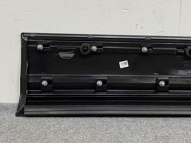 新品!レンジローバー/イヴォーク LV2A/LV2NB/LV2XB 純正 左 フロント ドア トリム K8D2 21065 LR164826 素地 ランドローバー(146822)