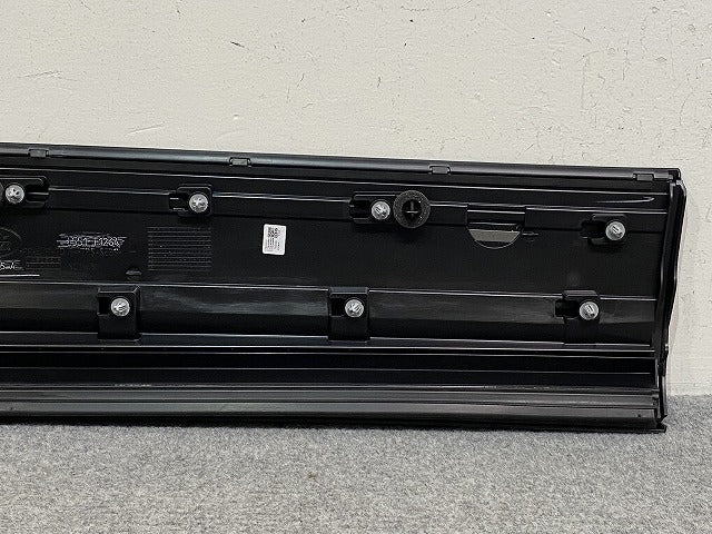 新品!レンジローバー/イヴォーク LV2A/LV2NB/LV2XB 純正 左 フロント ドア トリム K8D2 21065 LR164826 素地 ランドローバー(146822)