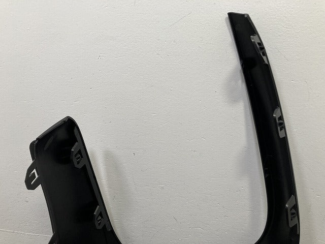 新品!GLB/AMG X247 純正 右 フロント バンパー フィニッシャー A2478853803 素地 メルセデスベンツ(146826)