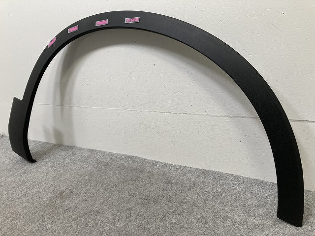 新品!XC40 XB系 純正 右 フロント フェンダーアーチモール/オーバーフェンダー 32409195 32409189 素地 ボルボ(146828)