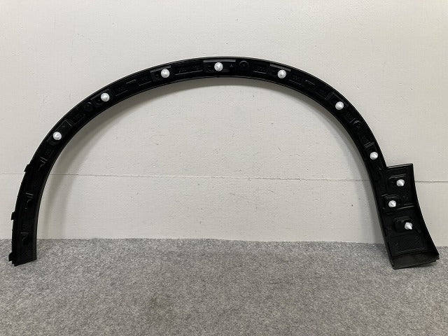 新品!XC40 XB系 純正 右 フロント フェンダーアーチモール/オーバーフェンダー 32409195 32409189 素地 ボルボ(146828)