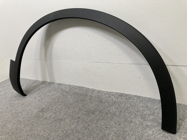 新品!XC40 XB系 純正 右 フロント フェンダーアーチモール/オーバーフェンダー 32409195 32409189 素地 ボルボ(146831)