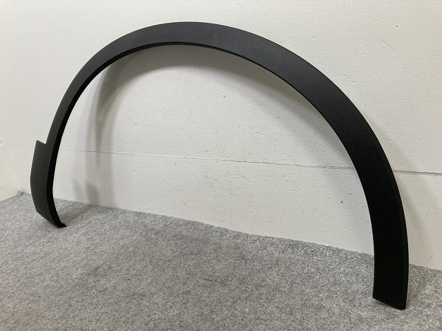 新品!XC40 XB系 純正 右 フロント フェンダーアーチモール/オーバーフェンダー 32409195 32409189 素地 ボルボ(146838)