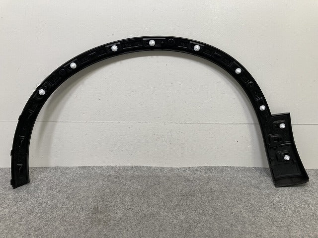 新品!XC40 XB系 純正 右 フロント フェンダーアーチモール/オーバーフェンダー 32409195 32409189 素地 ボルボ(146838)