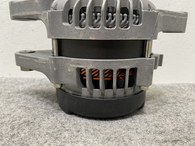 ルーミー M900A/M910A 純正  オルタネーター 27060-B1171 トヨタ(146852)