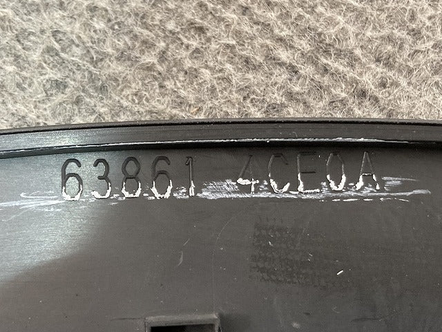 エクストレイル/X-TRAIL T32/NT32/HT32/HNT32 純正 左 リア フェンダーアーチモール/オーバーフェンダー 63861 4CE0A 78861-4CE0A(146868)