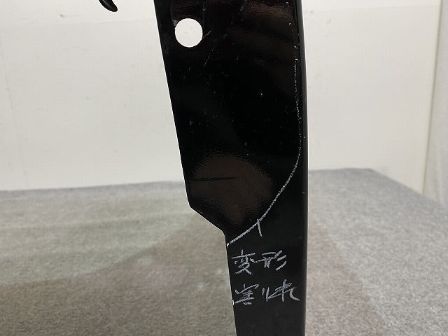 ヴォクシー/ノア 90系/MZRA90W/MZRA95W/ZWR90W/ZWR95W 純正 リア バンパー ソナー付 52159-V1050/60(146870)