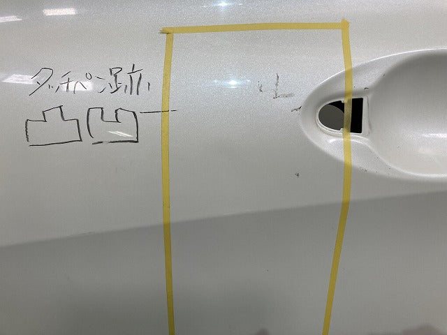 ノート/NOTE E12/NE12 e-POWER/HE12/SNE12 純正 左 フロント ドア バイザー付 ブリリアントホワイトパール QAB 日産(146898)