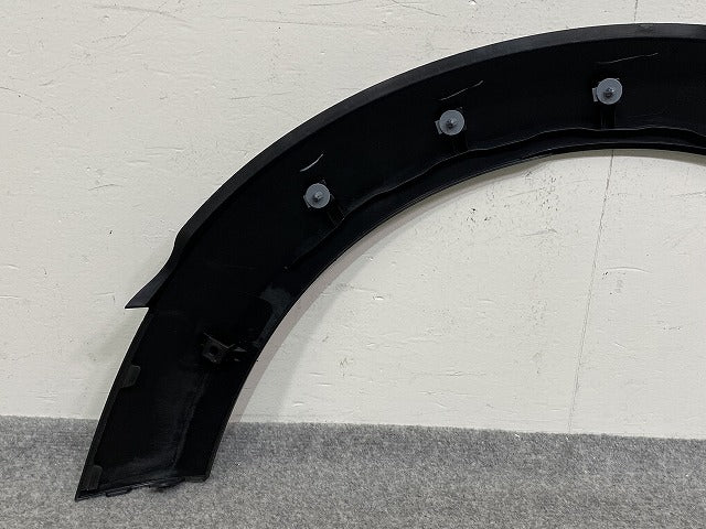 新品!ミニ R55/R56/R57/R58/R59 純正 右 フロント フェンダーアーチモール/オーバーフェンダー 7349422 51777349422 素地 MINI(146924)