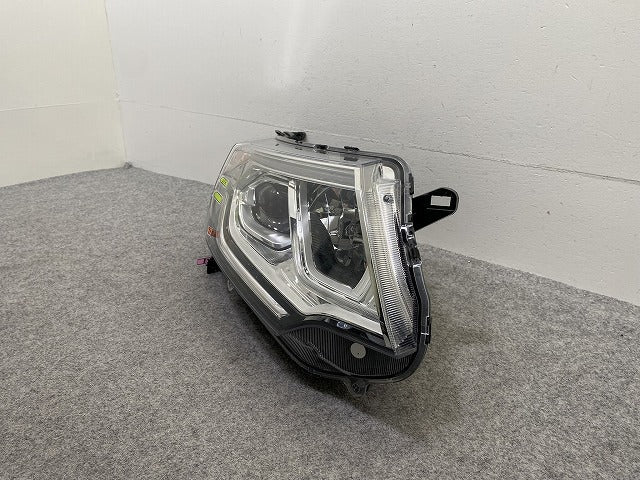 ステップワゴン/スパーダ/RP3/RP4 純正 右ヘッドライト/ランプ  LED AL Automotive  Lighting 33100-TAA-931 ホンダ (111488)