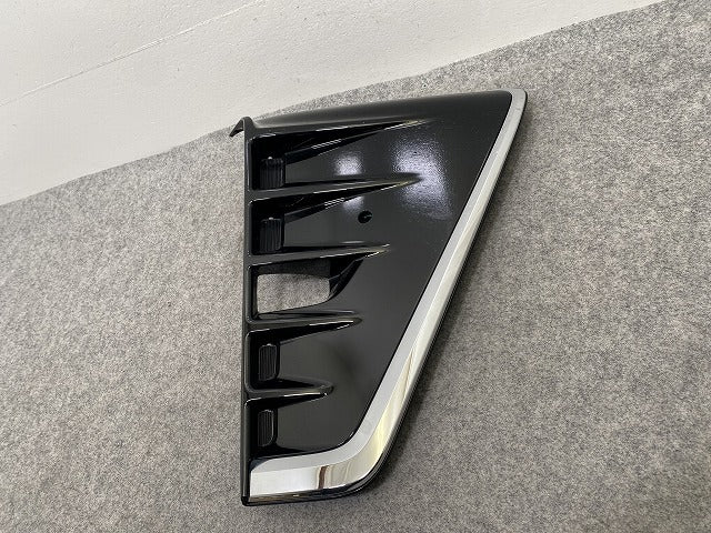 ヴォクシー VOXY 80系/ZRR80W/ZRR85W ZRR80G/ZRR85G 純正 右 フロント フォグカバー 52030-28140/60/52127-28600/20(146929)