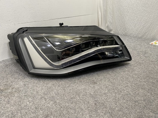 新品!A8(D4) 4H系/2010-2013 純正 右 ヘッドライト/ランプ キセノン HID AFS無 HELLA 1LX 010 188-54 4H0941030AH アウディ(146930)