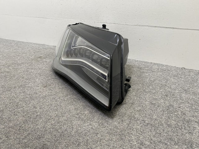 新品!A8(D4) 4H系/2010-2013 純正 右 ヘッドライト/ランプ キセノン HID AFS無 HELLA 1LX 010 188-54 4H0941030AH アウディ(146930)