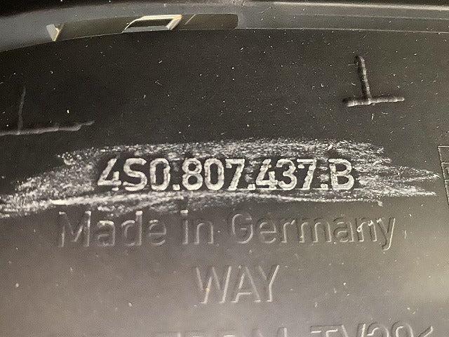 新品!R8 4S08 純正 フロント バンパー 4S0.807.437.B 未塗装 アウディ(146934)
