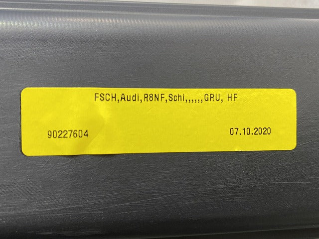 新品!R8 4S08 純正 フロント バンパー 4S0.807.437.B 未塗装 アウディ(146934)