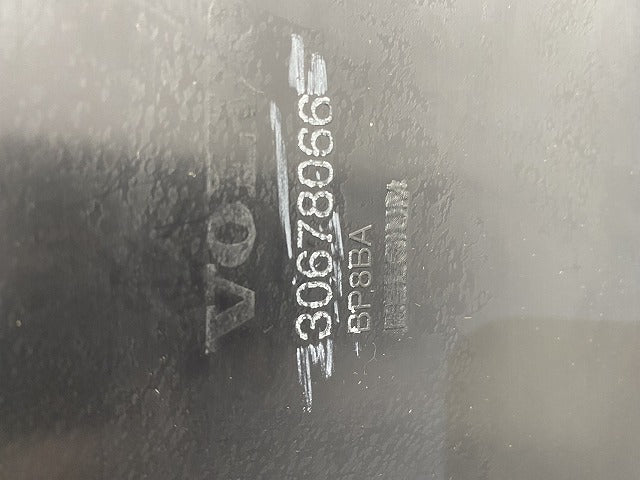 新品!V50 MB系/2004-2007 純正 リア バンパー 30678066 39897064 未塗装 ボルボ(146944)