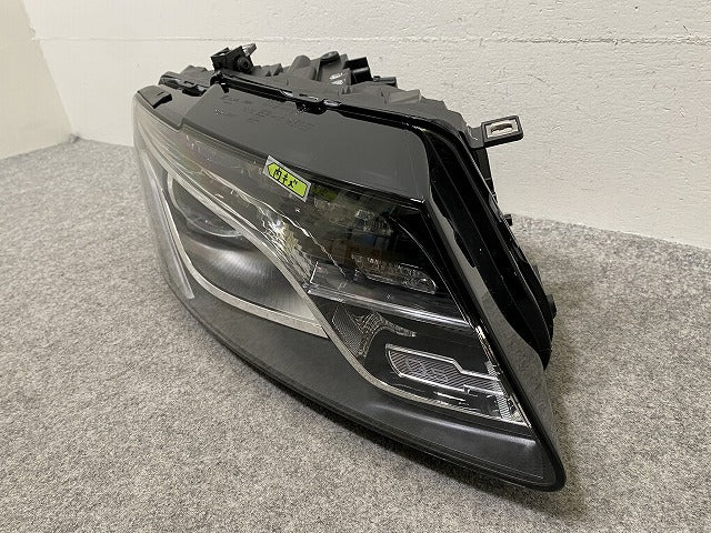 新品!Q5 8R系 2009-2012 純正 右 ヘッドライト/ランプ LED KOITO 10011-17075 アウディ(146949)