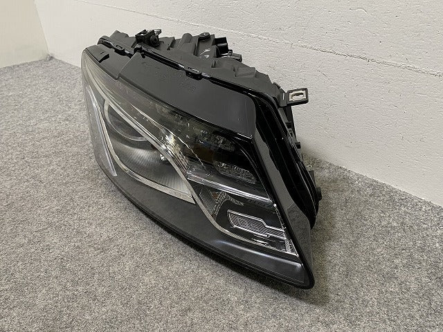 新品!Q5 8R系 2009-2012 純正 右 ヘッドライト/ランプ LED KOITO 10011-17075 8R0998030A アウディ(146950)