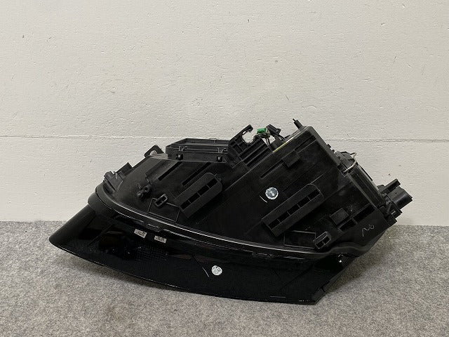 新品!Q5 8R系 2009-2012 純正 右 ヘッドライト/ランプ LED KOITO 10011-17075 8R0998030A アウディ(146950)