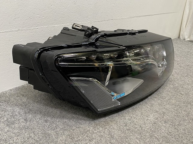 新品!Q5 8R系 2009-2012 純正 右 ヘッドライト/ランプ LED KOITO 10011-17075 8R0998030A アウディ(146951)