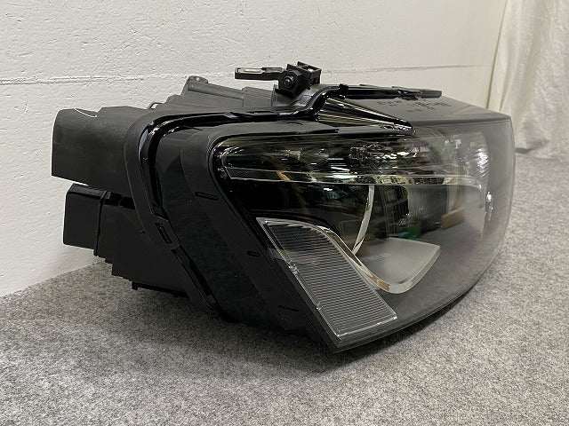 新品!Q5 8R系 2009-2012 純正 右 ヘッドライト/ランプ LED KOITO 10011-17075 8R0998030A アウディ(146952)