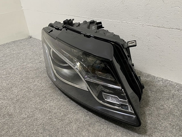 新品!Q5 8R系 2009-2012 純正 右 ヘッドライト/ランプ LED KOITO 10011-17075 8R0998030A アウディ(146952)