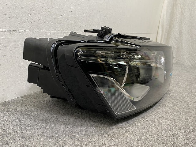 新品!Q5 8R系 2009-2012 純正 右 ヘッドライト/ランプ LED KOITO 10011-17075 8R0998030A アウディ(146953)