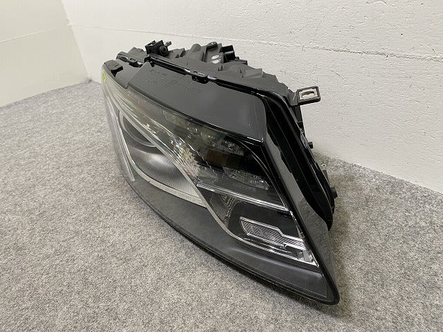新品!Q5 8R系 2009-2012 純正 右 ヘッドライト/ランプ LED KOITO 10011-17075 8R0998030A アウディ(146954)