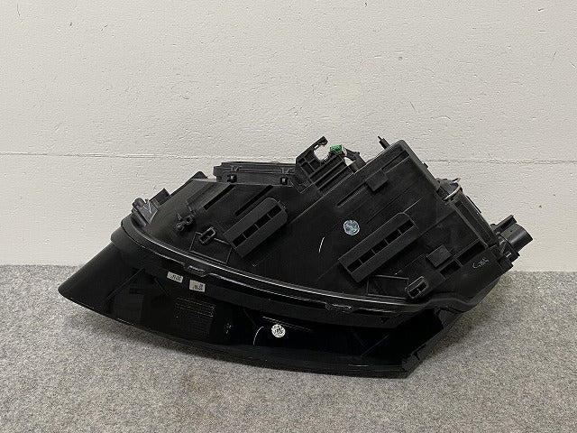 新品!Q5 8R系 2009-2012 純正 右 ヘッドライト/ランプ LED KOITO 10011-17075 8R0998030A アウディ(146954)
