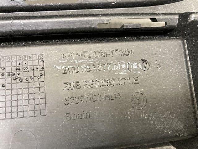 新品!ポロ/POLO AW系/AWCHZ/AWDAD 純正 フロント バンパー グリル 2G0.853.677.M 2G0853677M9B9 素地 フォルクスワーゲン(146961)