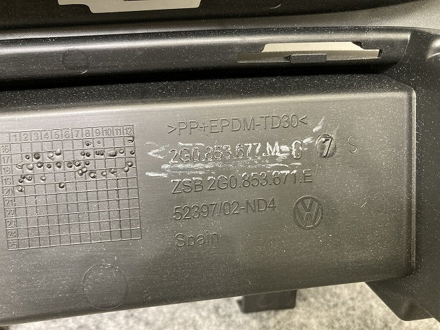 新品!ポロ/POLO AW系/AWCHZ/AWDAD 純正 フロント バンパー グリル 2G0.853.677.M 2G0853677M9B9 素地 フォルクスワーゲン(146964)