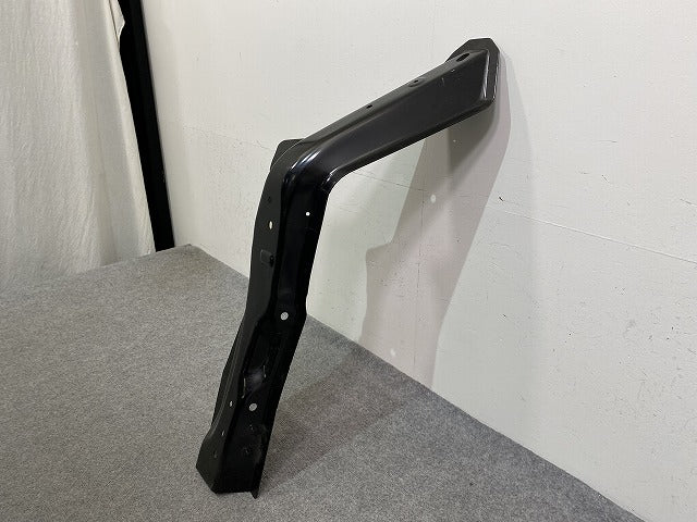 新品!XC40 XB系 純正 リア バンパー ホースメント 32234572 V32234572 ボルボ(146965)