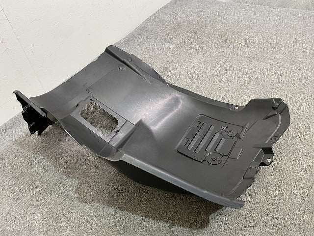 新品!3シリーズ E90/E91 純正 左 フロント フェンダー ライナー 51.71.8 040 101 51718040101 未塗装 BMW(146970)