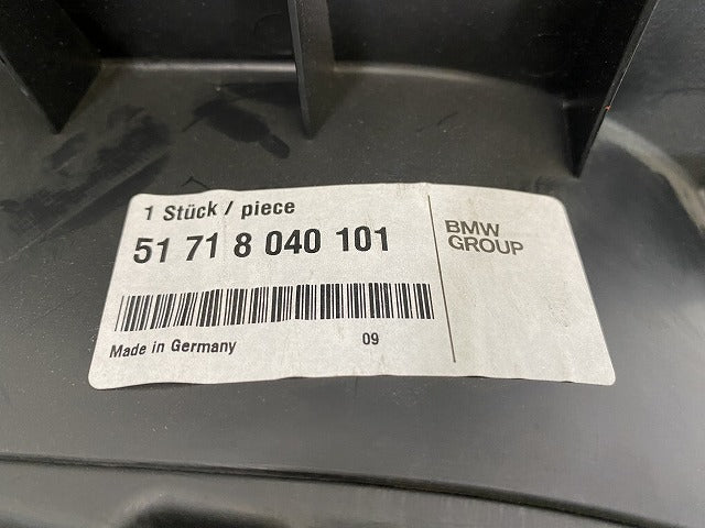 新品!3シリーズ E90/E91 純正 左 フロント フェンダー ライナー 51.71.8 040 101 51718040101 未塗装 BMW(146974)