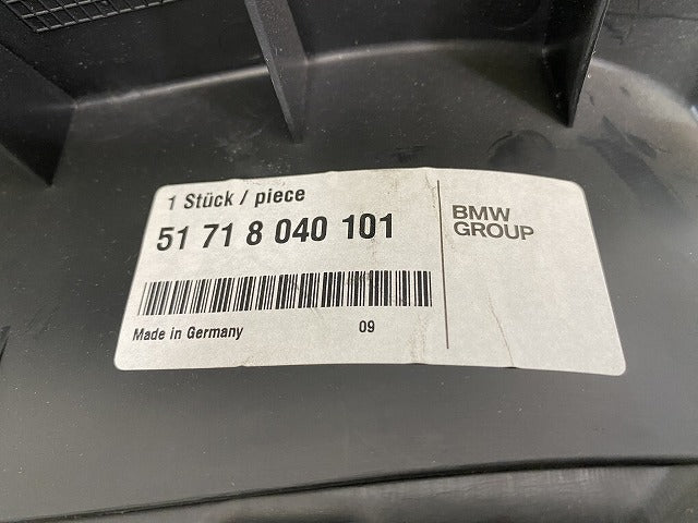 新品!3シリーズ E90/E91 純正 左 フロント フェンダー ライナー 51.71.8 040 101 51718040101 未塗装 BMW(146975)