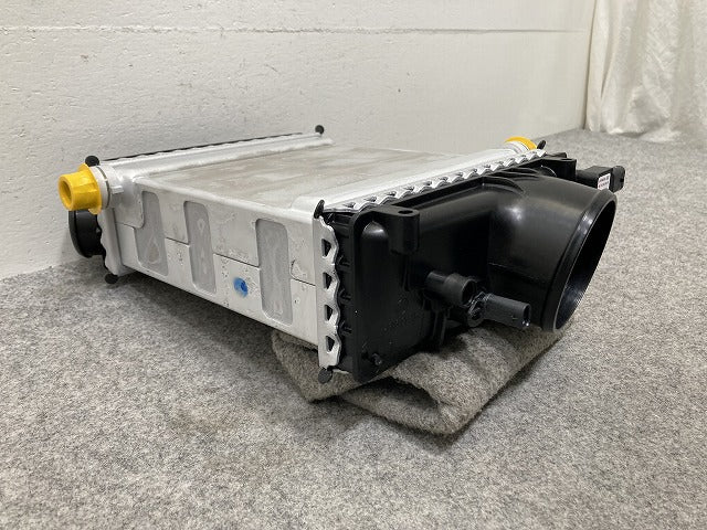 新品!SL W217/W231 純正  インタークーラー/チャージエアクーラー A 276 090 02 14 A2760900214 メルセデスベンツ(146984)