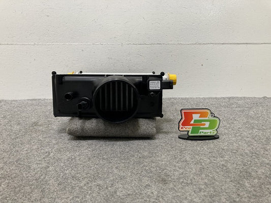 新品!SL W217/W231 純正  インタークーラー/チャージエアクーラー A 276 090 02 14 A2760900214 メルセデスベンツ(146985)