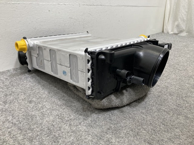 新品!SL W217/W231 純正  インタークーラー/チャージエアクーラー A 276 090 02 14 A2760900214 メルセデスベンツ(146986)