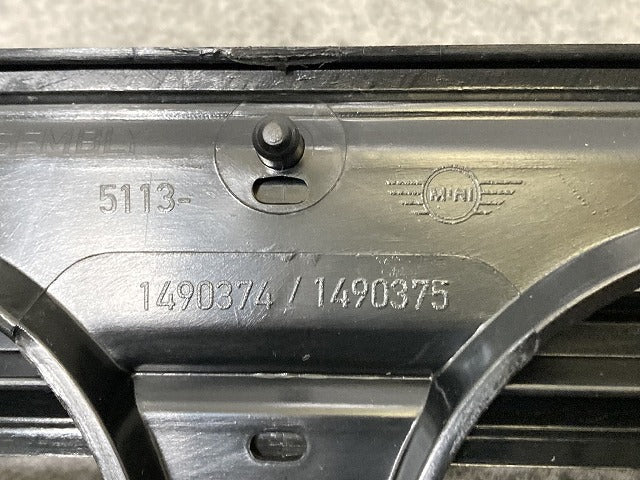 新品!ミニ 3ドア(R50) 純正 フロント グリル/ラジエーターグリル 1490374/1490375 ブラック ソリッド MINI(146990)