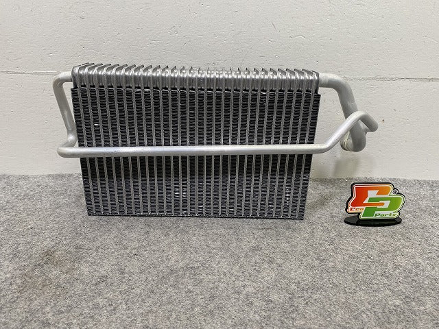 新品!Eクラス W211 純正  エアコンエバポレーター 2108300958 メルセデスベンツ(146992)