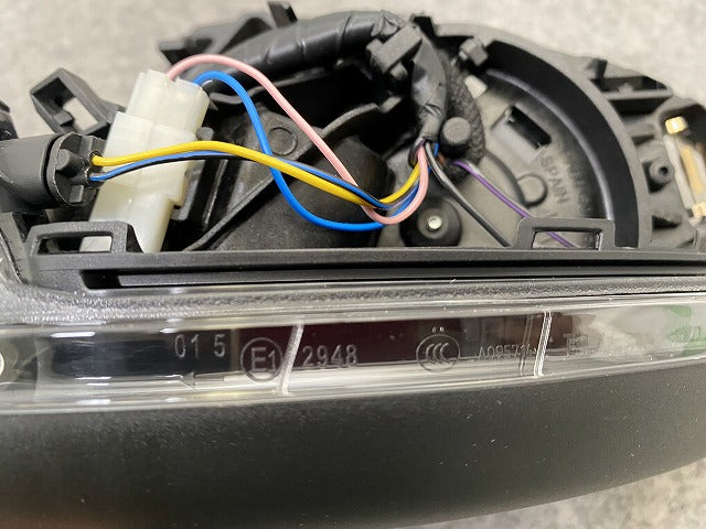 新品!A1 8X系 純正 左 ドアミラー 8線 ウインカー付 8X2 857 409 8X2857409L9B9 素地 アウディ(146993)